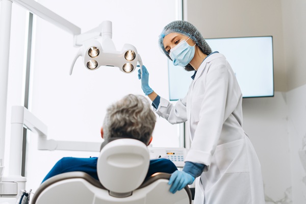 The Key Differences Between A General And Cosmetic Dentist