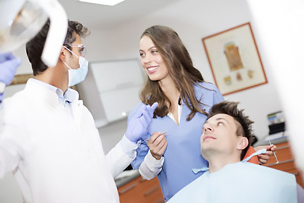 What Types Of Oral Surgery Can A General Dentist Perform?